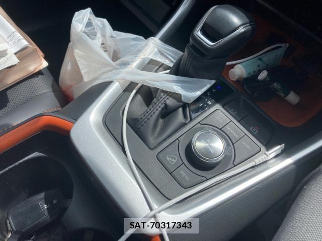 Toyota RAV4 2021-06 7329670-20