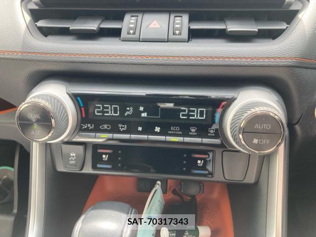 Toyota RAV4 2021-06 7329670-21
