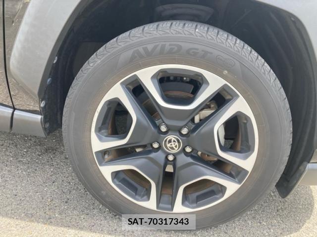 Toyota RAV4 2021-06 7329670-4