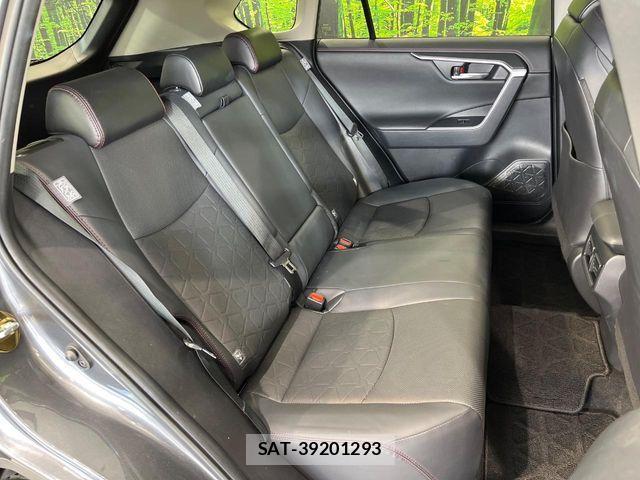Toyota RAV4 2022-03 7329660-10