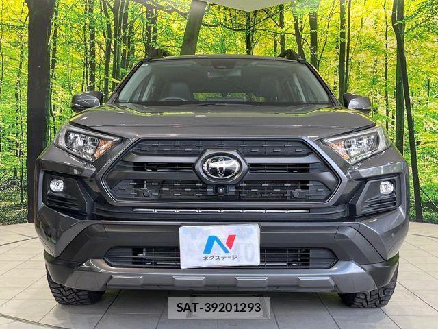 Toyota RAV4 2022-03 7329660-13