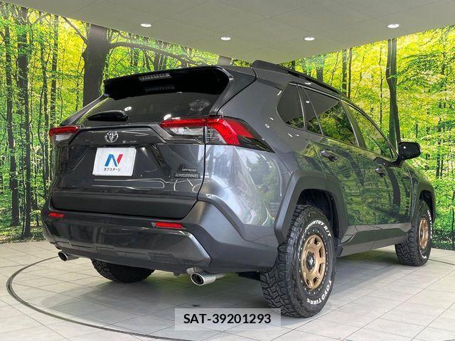 Toyota RAV4 2022-03 7329660-16