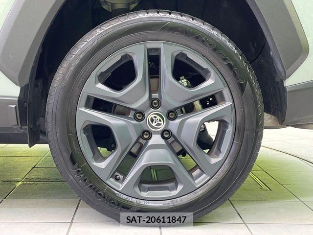 Toyota RAV4 2024-04 7329653-12