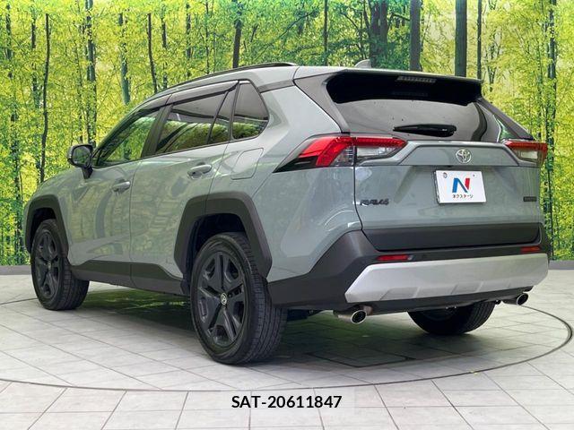 Toyota RAV4 2024-04 7329653-16