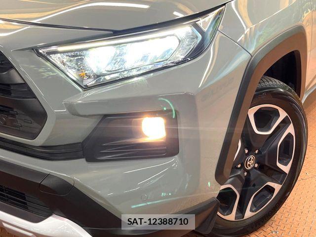 Toyota RAV4 2021-12 7329655-13