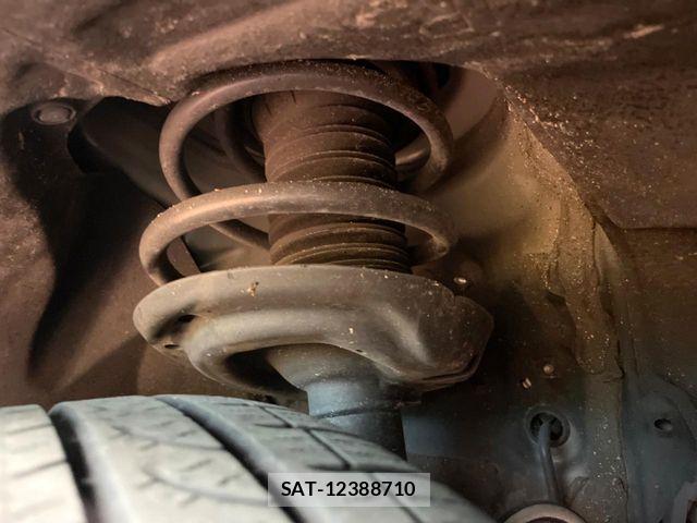 Toyota RAV4 2021-12 7329655-19