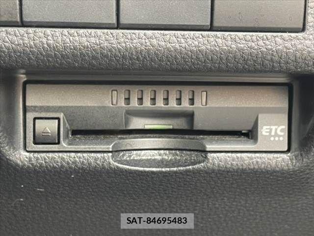 Toyota RAV4 2020-01 7329673-4