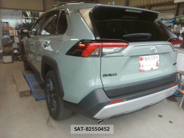 Toyota RAV4 2023-01 7329668-2