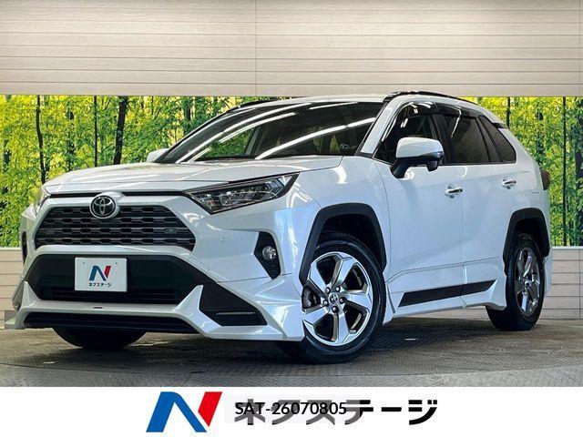 Toyota RAV4 2019-04 7329677-0