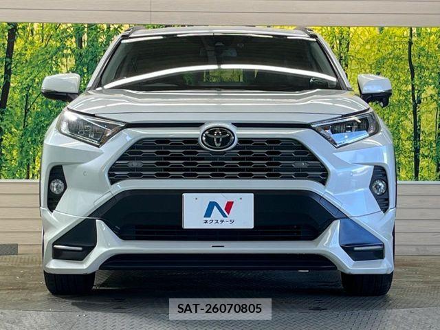 Toyota RAV4 2019-04 7329677-13