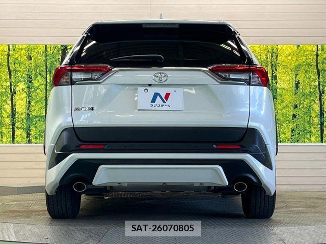 Toyota RAV4 2019-04 7329677-14