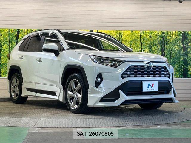 Toyota RAV4 2019-04 7329677-15