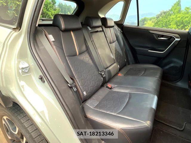 Toyota RAV4 2020-08 7329659-8