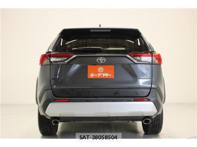 Toyota RAV4 2023-05 7359553-11