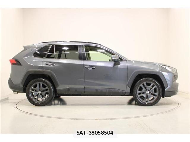 Toyota RAV4 2023-05 7359553-13