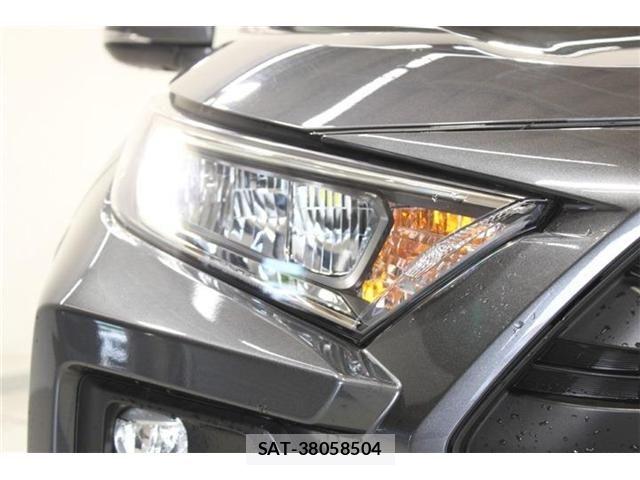 Toyota RAV4 2023-05 7359553-17