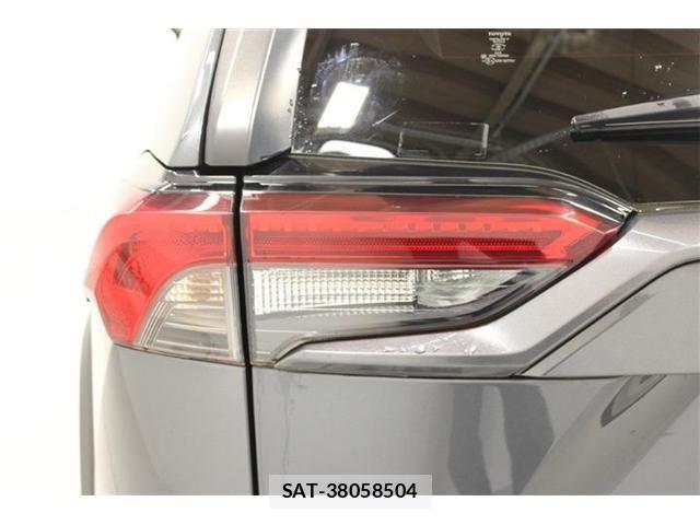 Toyota RAV4 2023-05 7359553-19