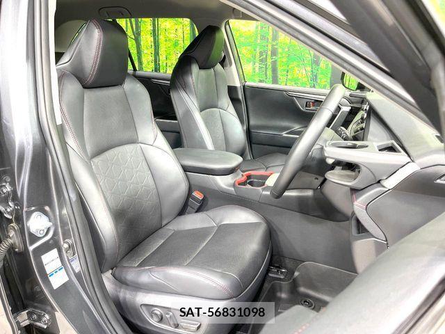 Toyota RAV4 2021-06 7359554-9