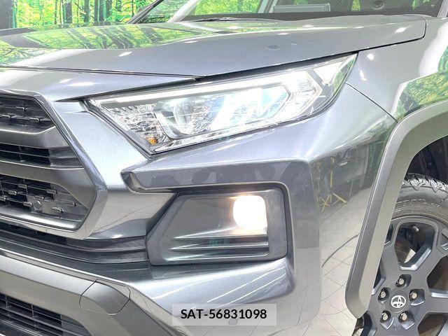 Toyota RAV4 2021-06 7359554-13