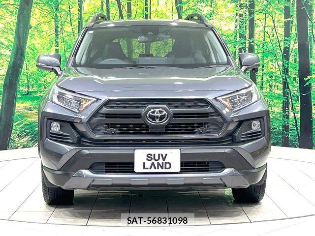 Toyota RAV4 2021-06 7359554-15