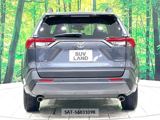 Toyota RAV4 2021-06 7359554-16