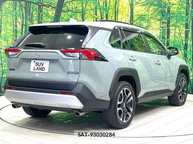 Toyota RAV4 2019-05 7359557-16
