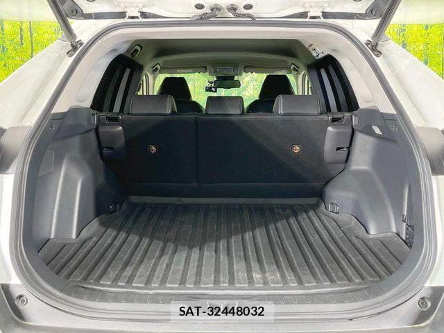 Toyota RAV4 2019-09 7359567-9