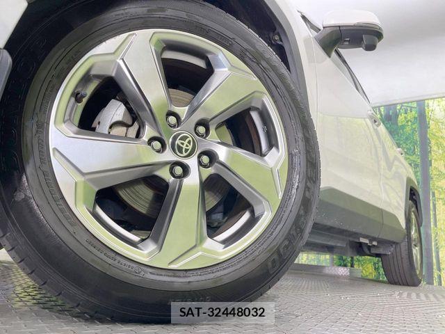 Toyota RAV4 2019-09 7359567-12