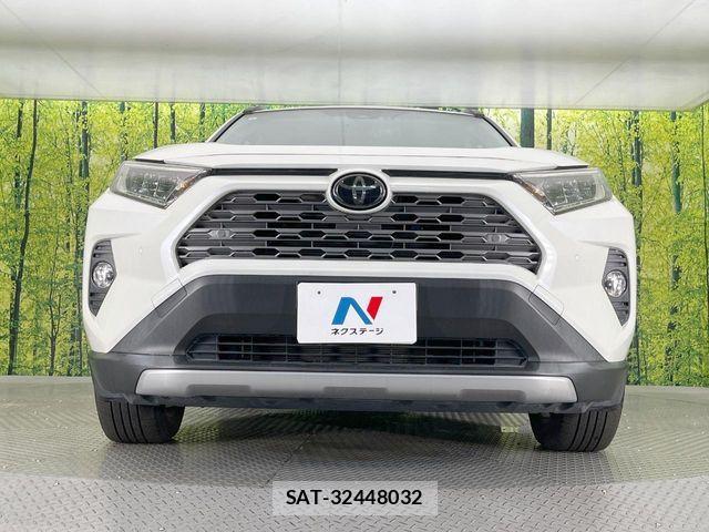 Toyota RAV4 2019-09 7359567-13