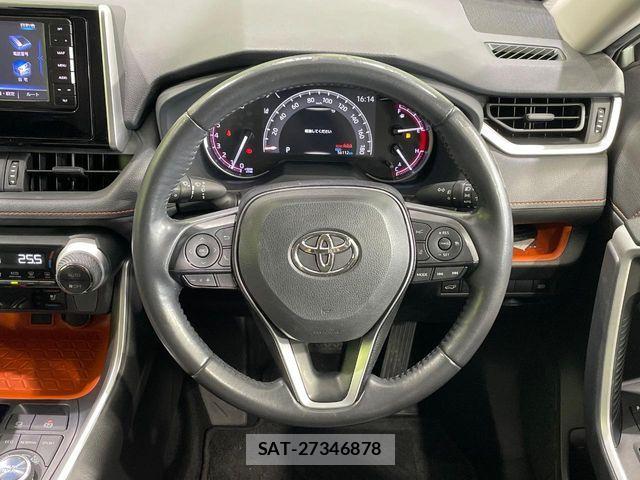 Toyota RAV4 2019-07 7359561-10