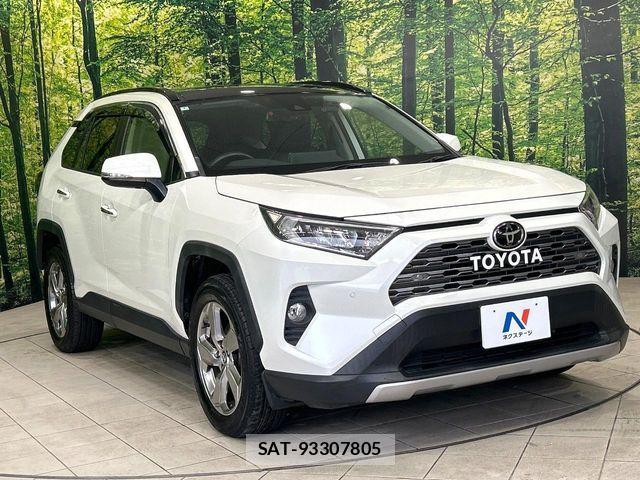 Toyota RAV4 2020-11 7359562-15
