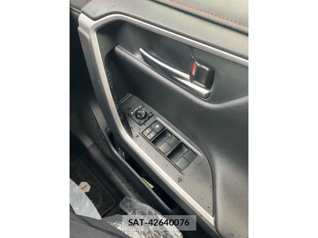 Toyota RAV4 2019-12 7359566-17