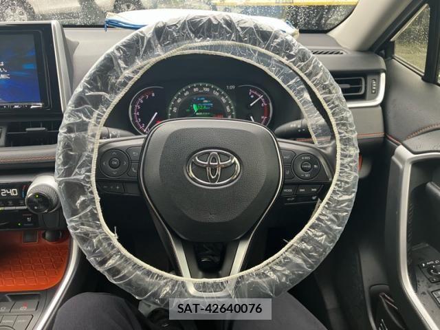 Toyota RAV4 2019-12 7359566-19