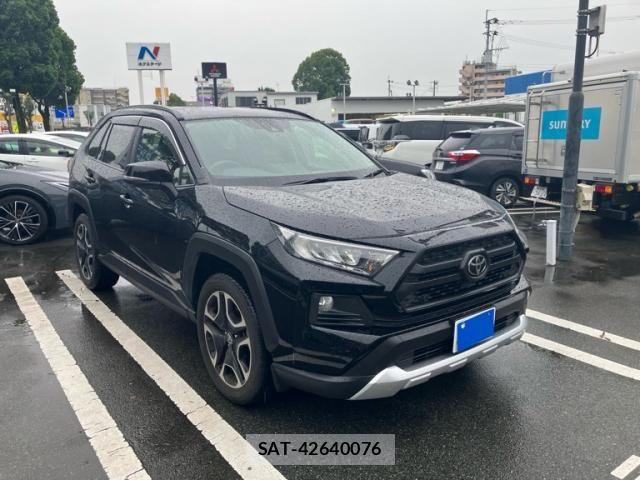 Toyota RAV4 2019-12 7359566-2
