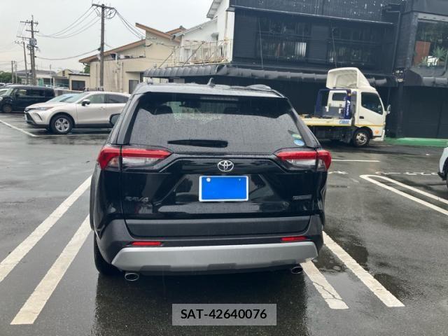 Toyota RAV4 2019-12 7359566-5