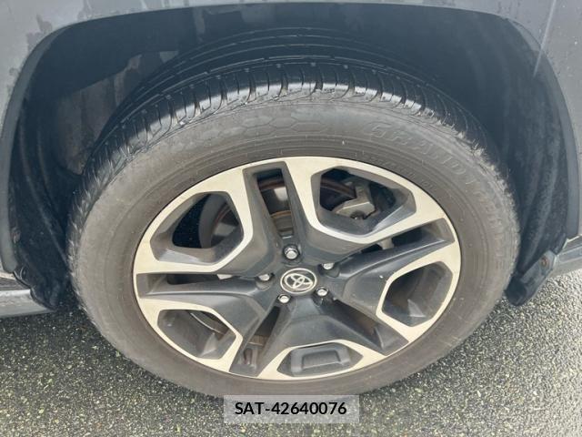 Toyota RAV4 2019-12 7359566-8