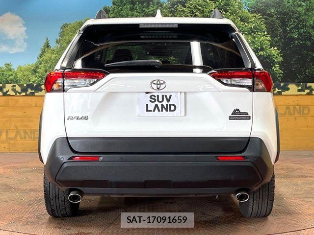 Toyota RAV4 2022-10 7359532-14