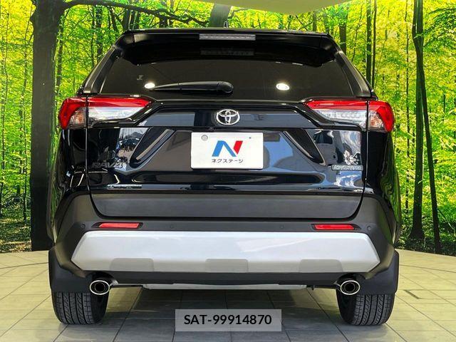 Toyota RAV4 2023-07 7359541-14