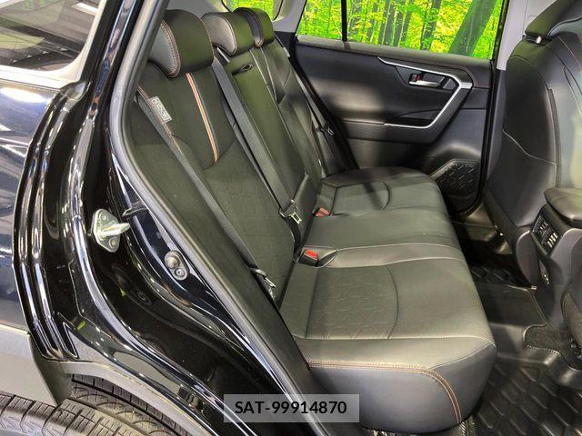 Toyota RAV4 2023-07 7359541-8