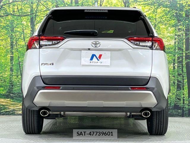 Toyota RAV4 2023-03 7359536-14