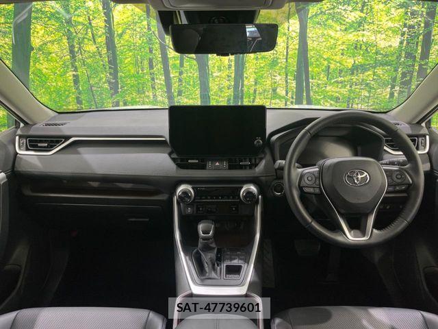 Toyota RAV4 2023-03 7359536-1