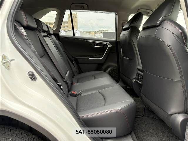 Toyota RAV4 2024-02 7359533-17