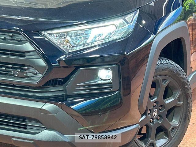 Toyota RAV4 2023-09 7359524-11