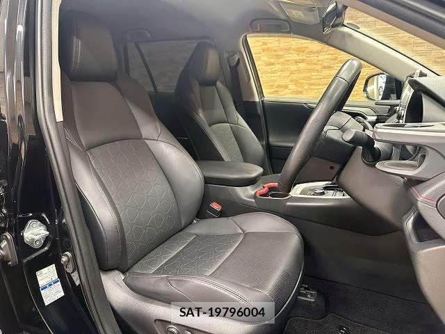 Toyota RAV4 2021-03 7359538-4
