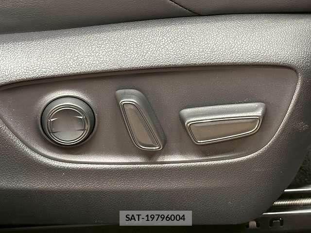 Toyota RAV4 2021-03 7359538-8
