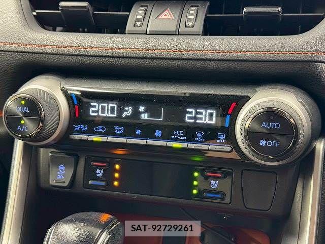 Toyota RAV4 2021-04 7359537-9