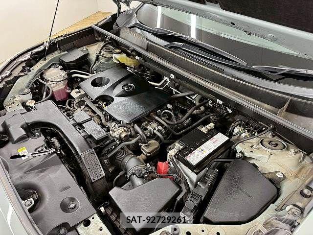 Toyota RAV4 2021-04 7359537-17