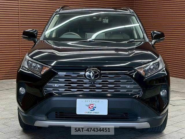 Toyota RAV4 2020-10 7359563-16