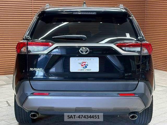 Toyota RAV4 2020-10 7359563-18