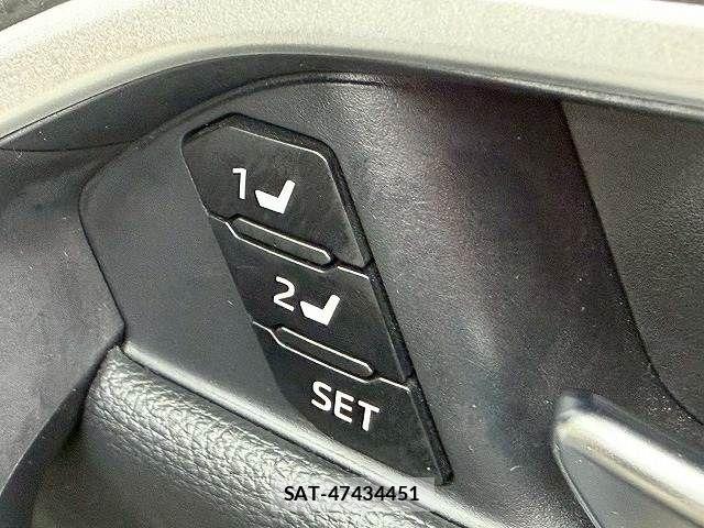 Toyota RAV4 2020-10 7359563-4